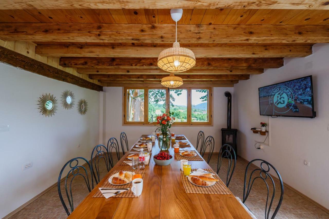 Beautiful Cottage With Heated Pool For 22 Ppl Plaški エクステリア 写真