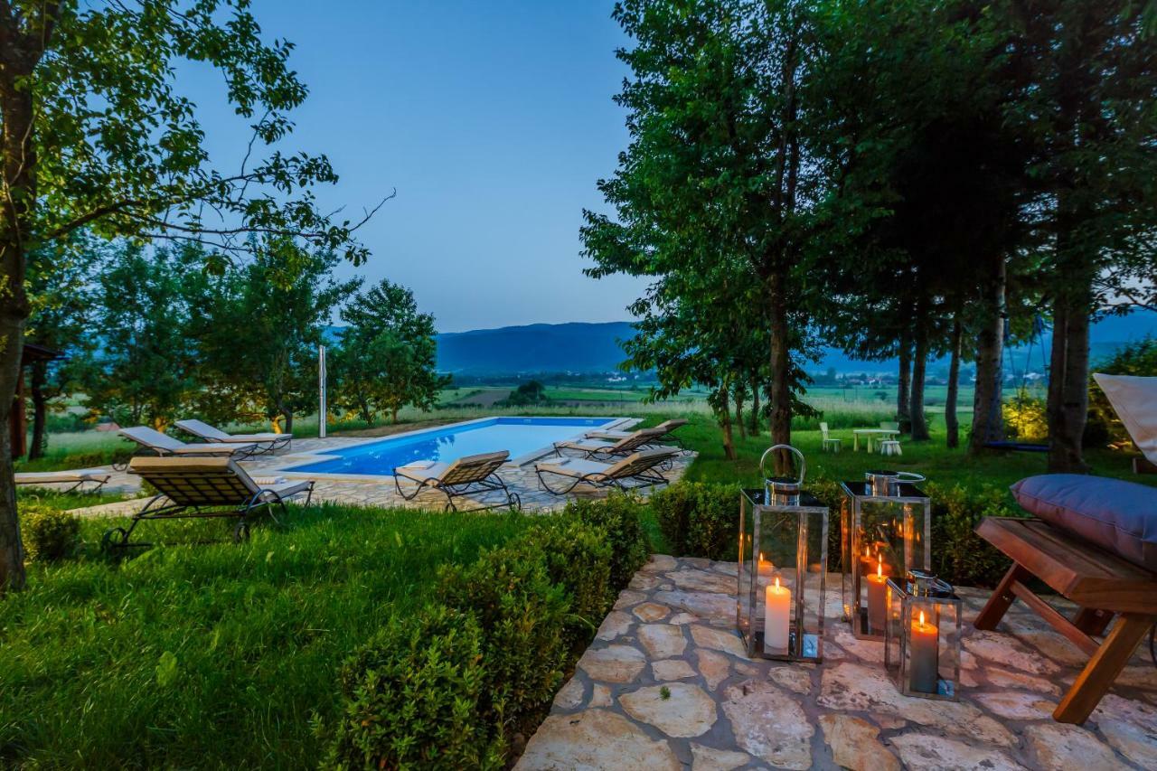 Beautiful Cottage With Heated Pool For 22 Ppl Plaški エクステリア 写真